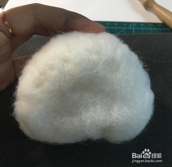 教你如何用羊毛制作熊猫挂件