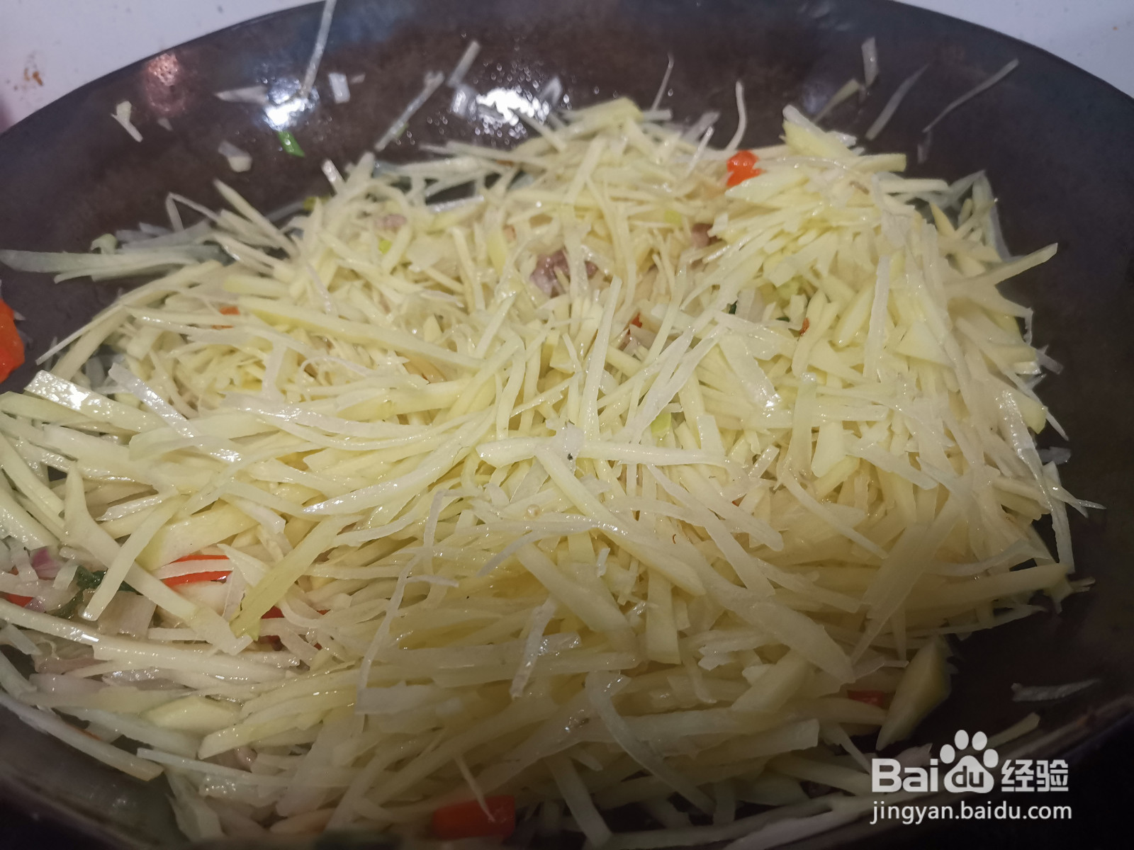 洋葱末炒土豆丝