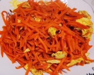 胡萝卜炒鸡蛋制作过程