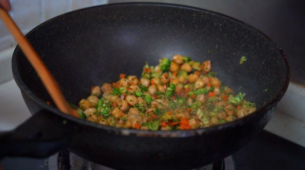 蔬菜鹰嘴豆沙拉