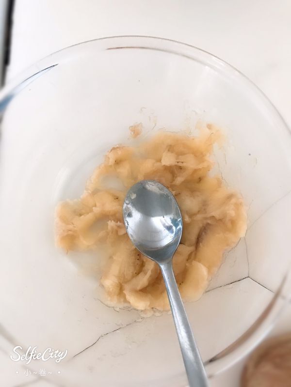 肉桂香蕉蓝莓烤燕麦