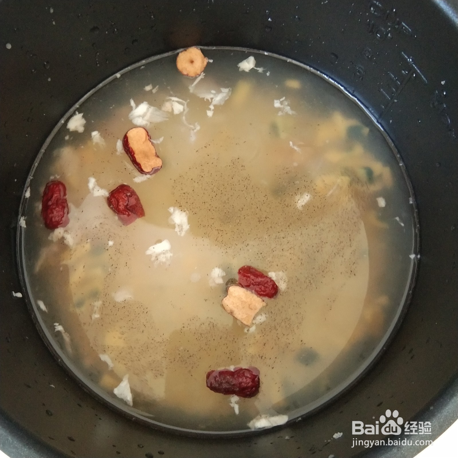 香喷喷的皮蛋瘦肉粥