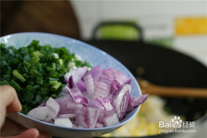 皮皮炒饭家的招牌炒饭之青豆玉米蛋炒饭
