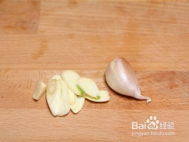 如何做出家常菜系列之菠菜炒金针菇