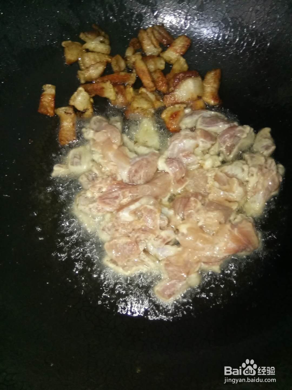 瘦肉五花炒平菇 反正就是下饭