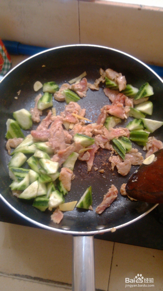 [懒人食谱大全]丝瓜炒肉怎么做好吃