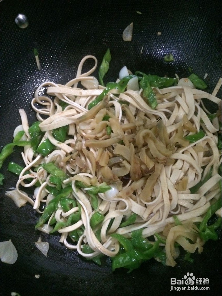 家常青椒千张炒肉丝的具体做法