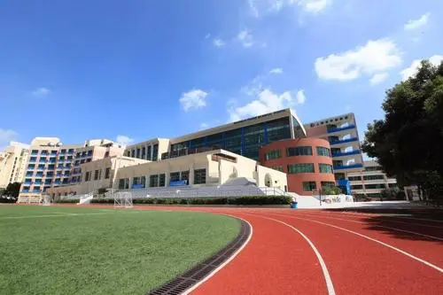 高明区德信实验小学是公办吗