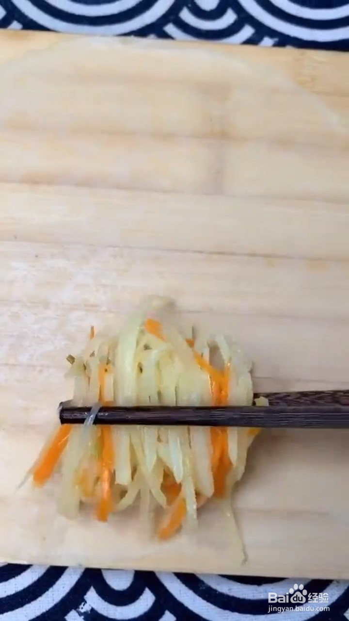 如何自制美味好吃的土豆丝卷饼