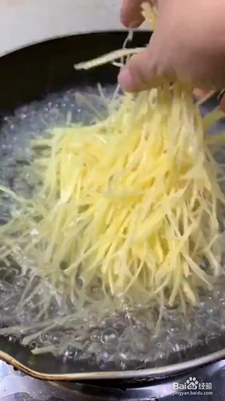 如何自制美味好吃的家常凉拌土豆丝