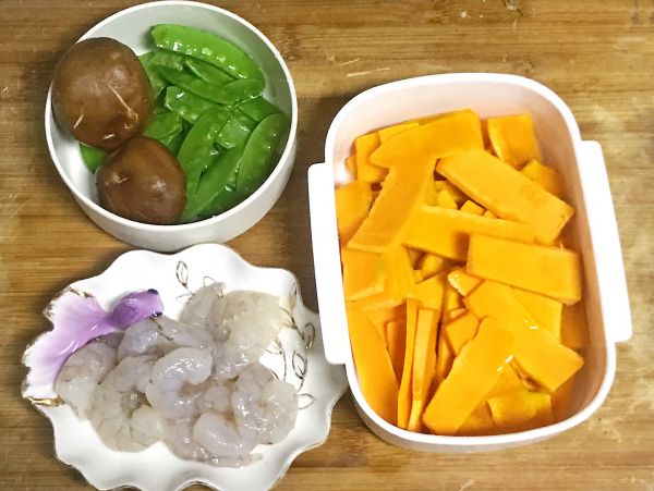 南瓜荷兰豆炒虾仁