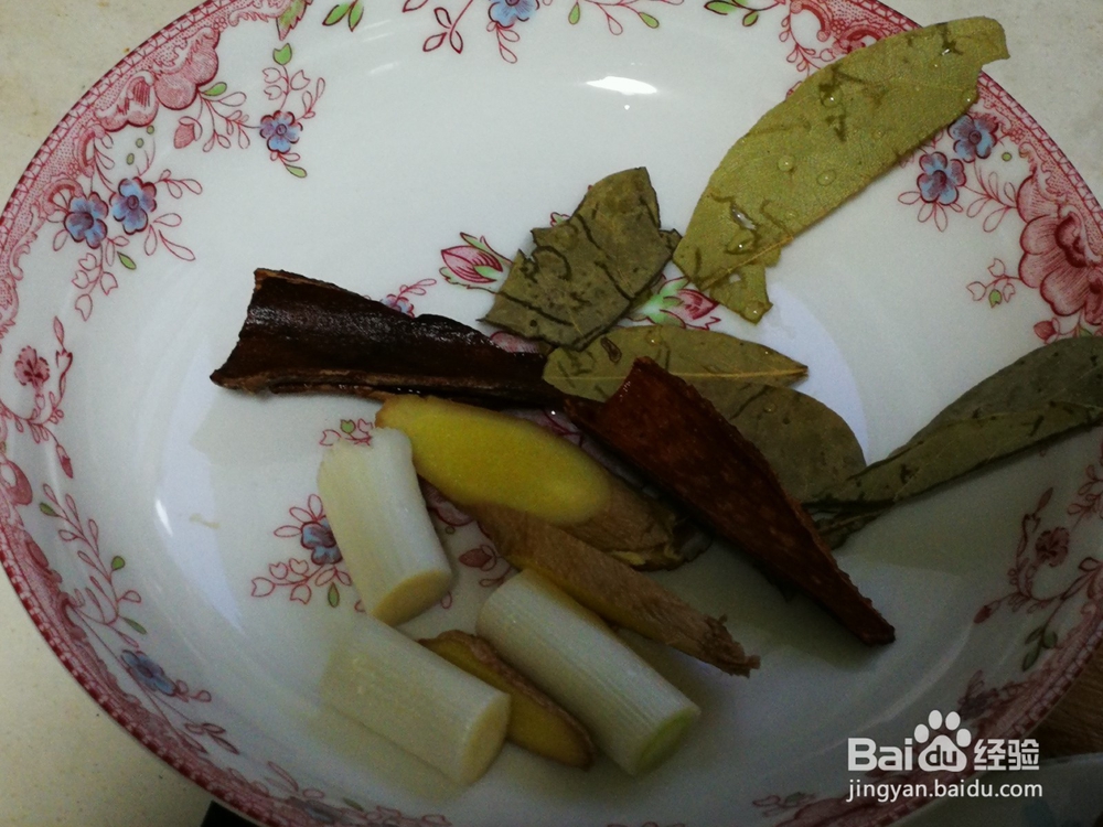 秋季进补好食材--栗子炖鸡