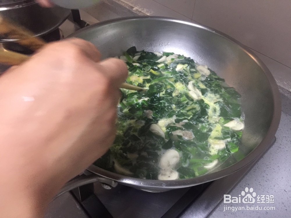 菠菜菌菇汤怎么做