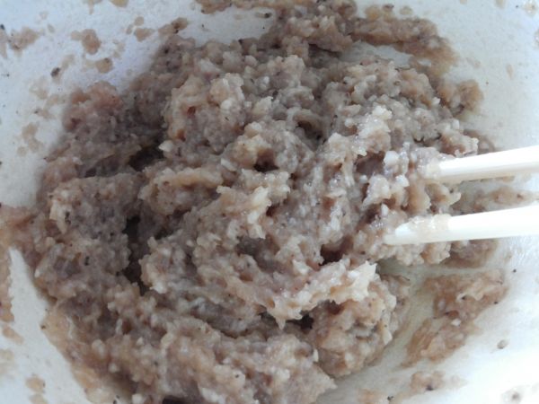 鸡肉核桃仁水饺