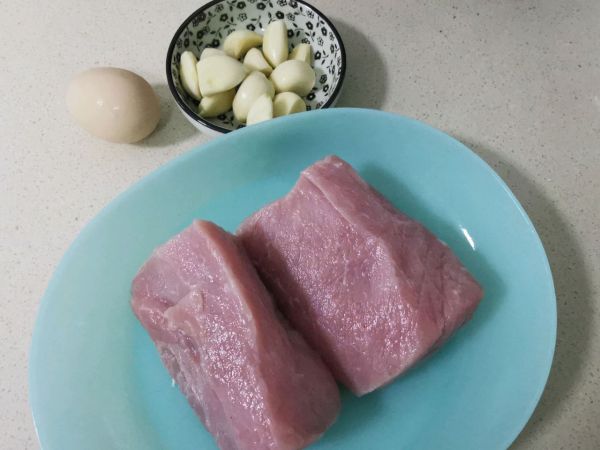 秘制蒜香烤肉肉