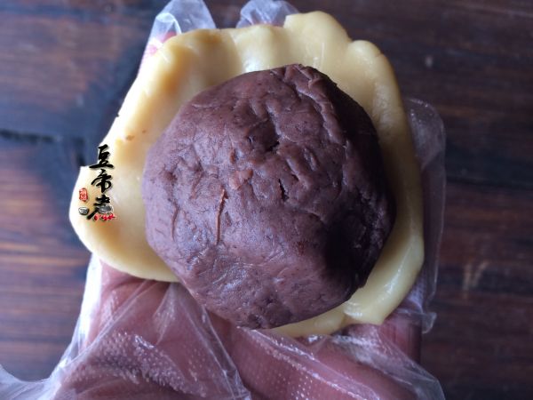 红糖枣泥豆沙月饼