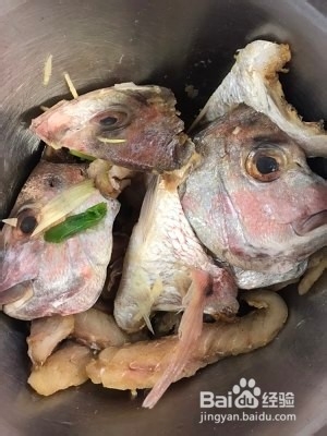 食补养生剁椒鱼头