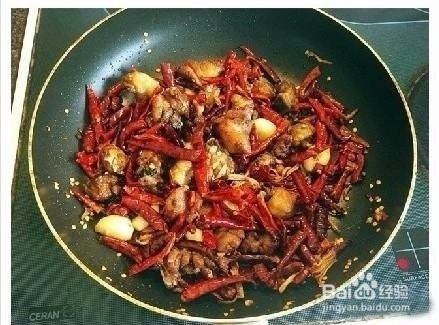 好吃到爆的辣子鸡做法