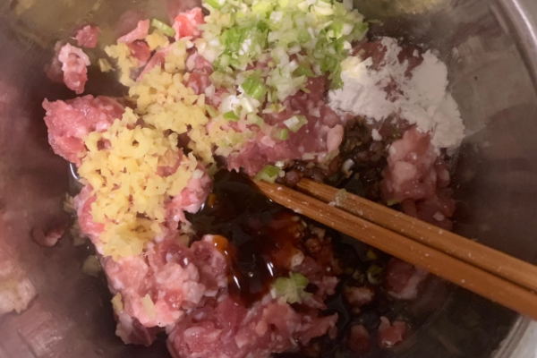 如何做出好吃的藕夹肉