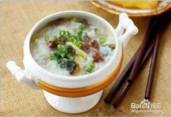 皮蛋瘦肉粥的做法DIY