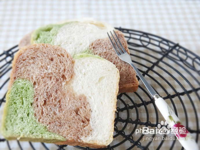 带给味觉和视觉多重享受的100%中种三色北海道吐司