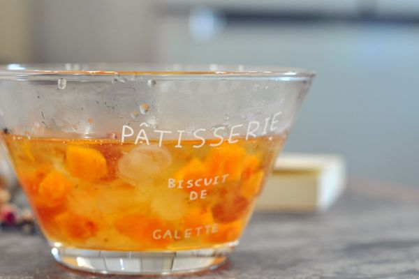 雪燕桃胶皂角羹