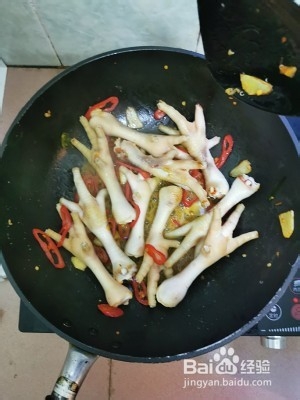 教你怎么做秘制卤鸡爪