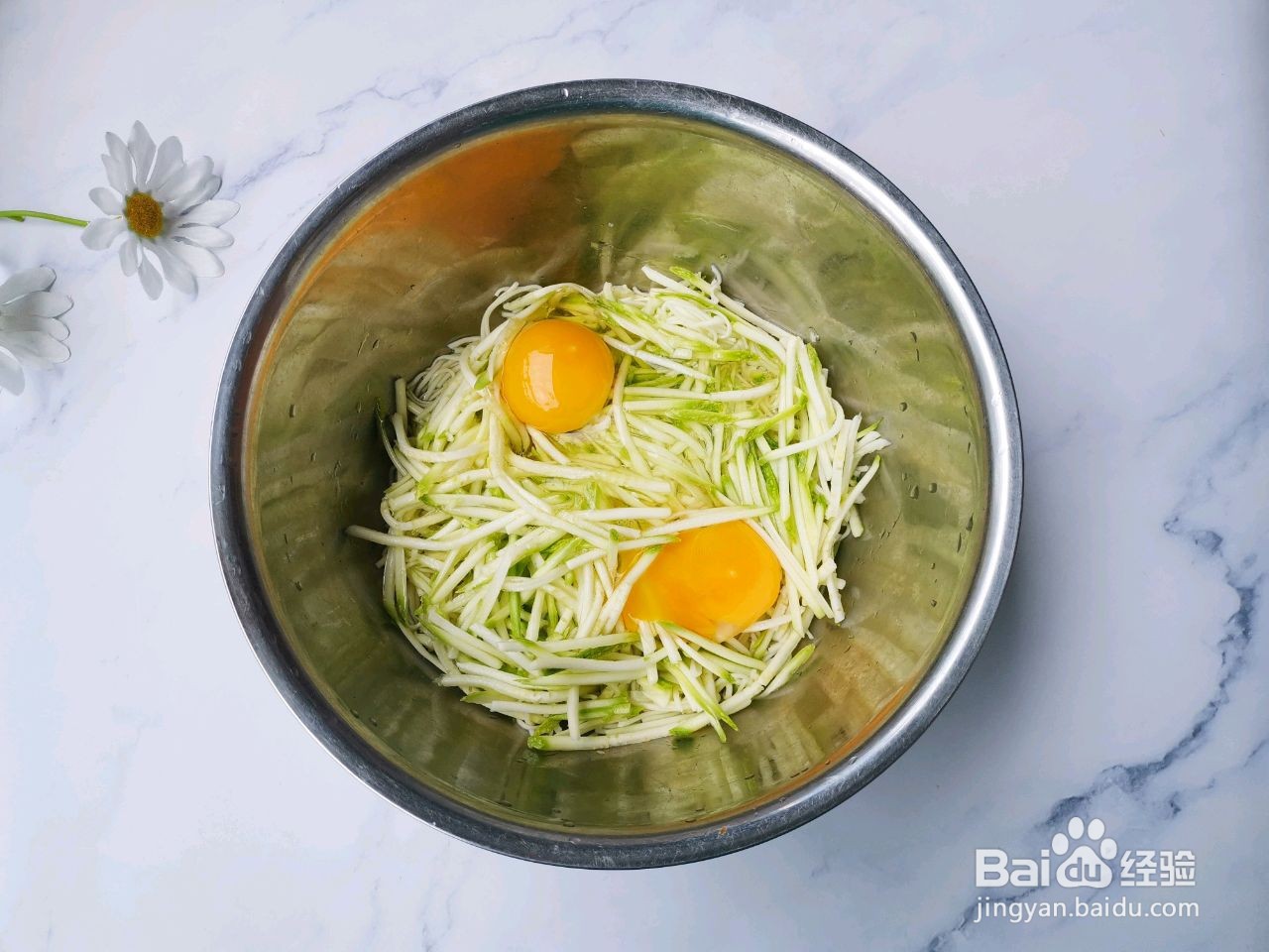 面条西葫芦鸡蛋饼怎么做