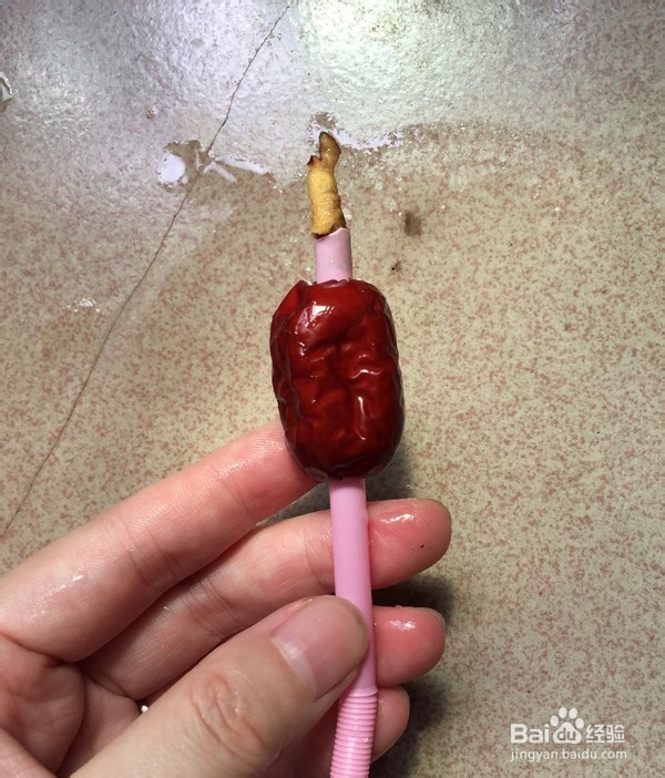 红枣莲子银耳汤的步骤