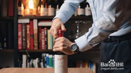 如何使用红酒开瓶器