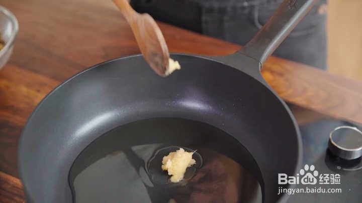 梅菜扣肉的操作方法