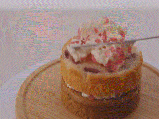 玫瑰果冻抹茶覆盆子蛋糕怎么做?