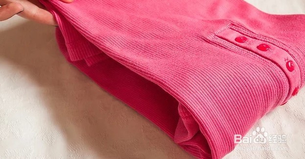 不同的叠衬衫方法