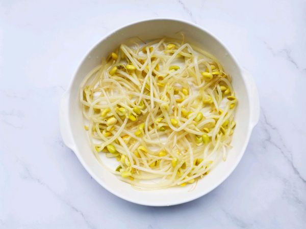 香拌油泼刀削面