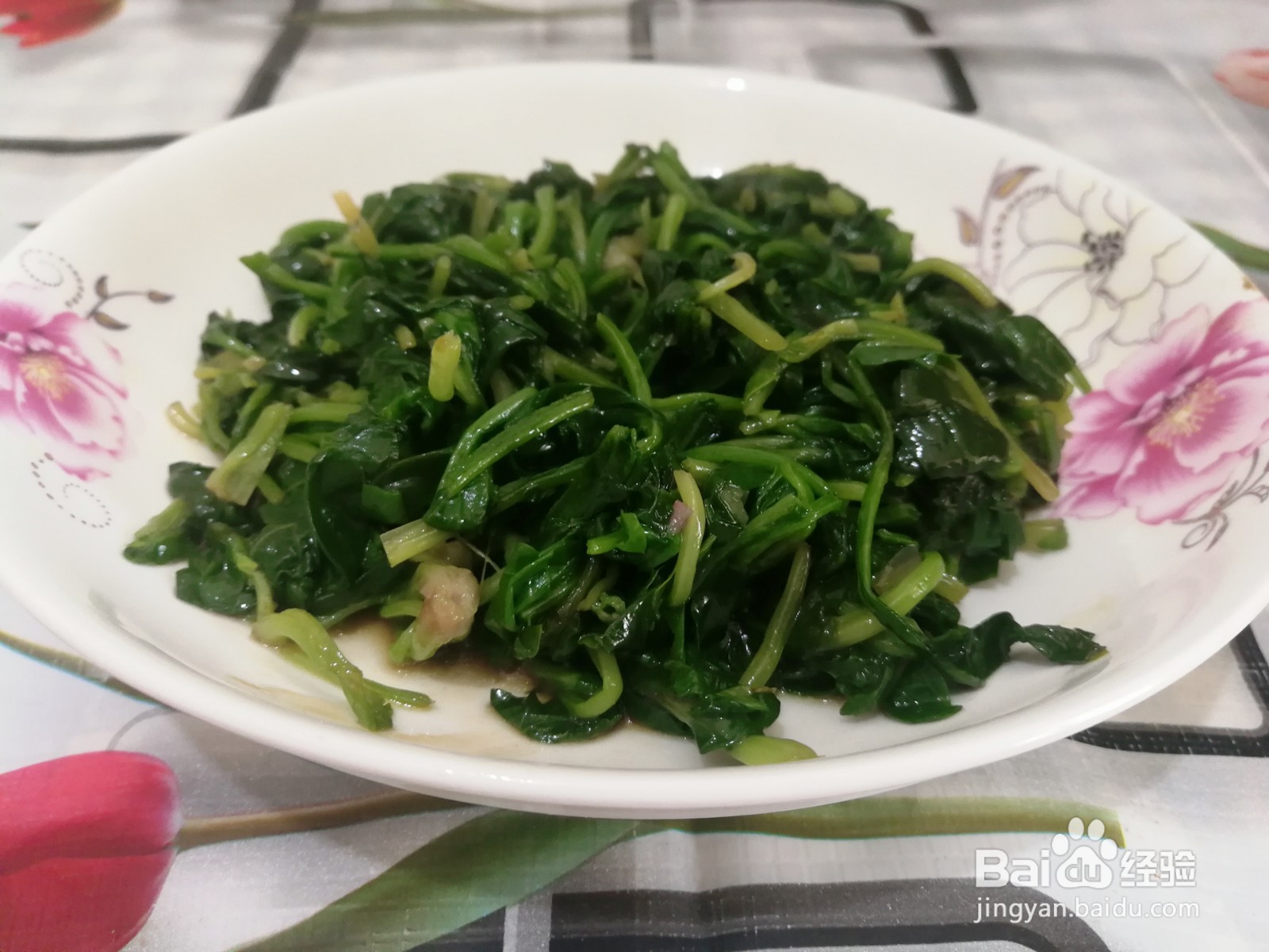 蚝油烧菠菜的做法