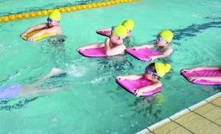 农村自由泳怎么学?