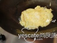 茶树菇炒鸭蛋的做法