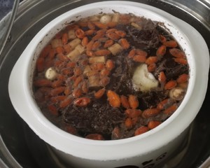 肉苁蓉骨头汤的做法