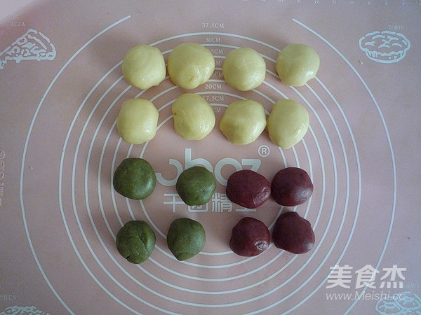 抹茶麻茸酥&红曲麻茸酥