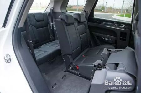 除了空间大，还配电吸门与电动踏板，众泰T800这款车怎么样？