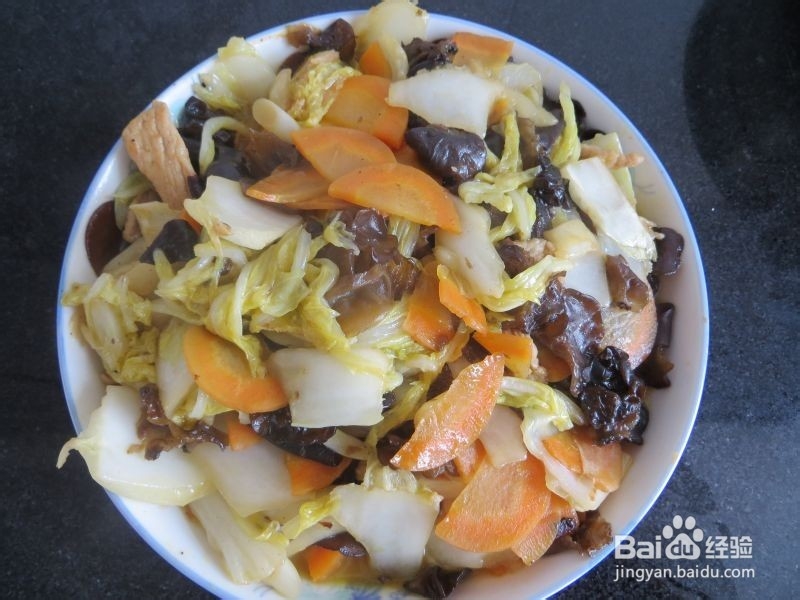 经典家常菜【白菜炒木耳】