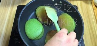 抹茶爆浆奶油松饼怎么做？