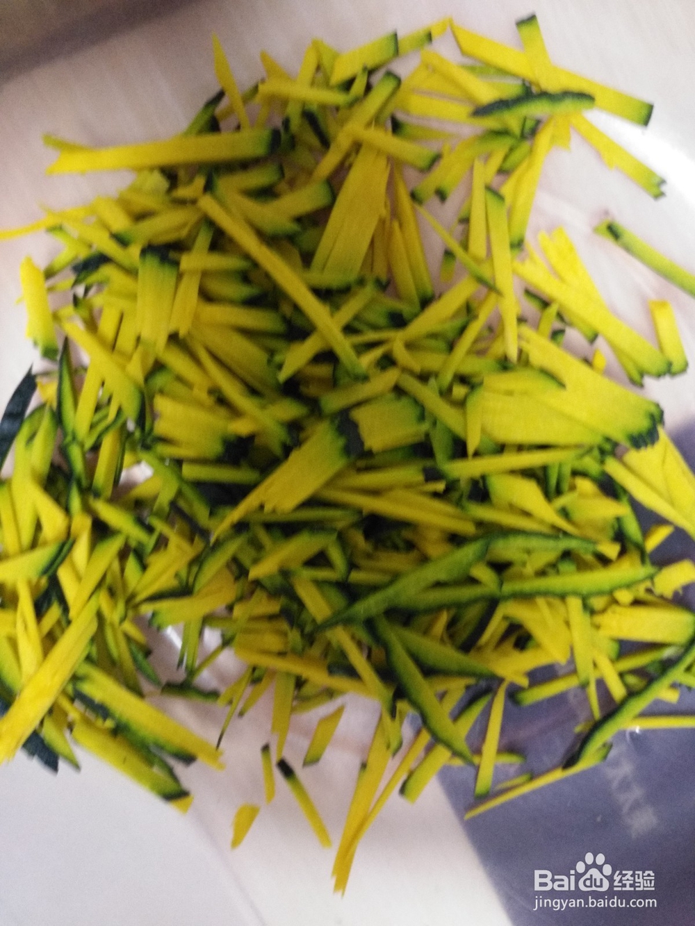 小南瓜丝炒青椒的家常做法