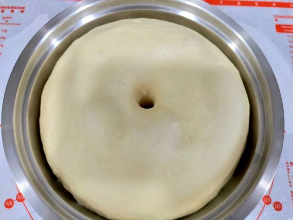 培根蔬菜沙拉面包