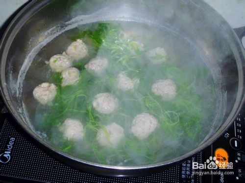 【养生汤煲】开胃消食芥菜丸子汤