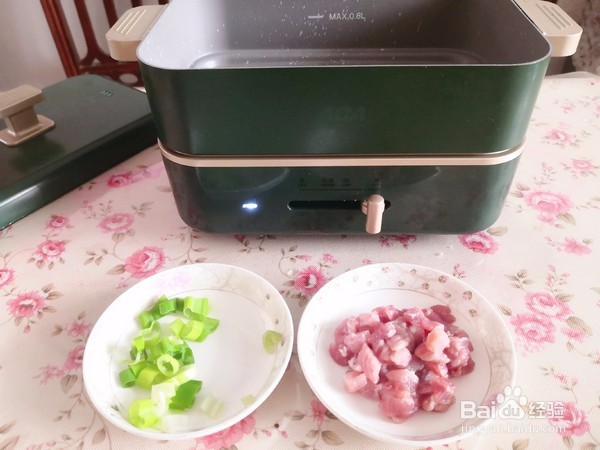 肉酱盖饭的做法