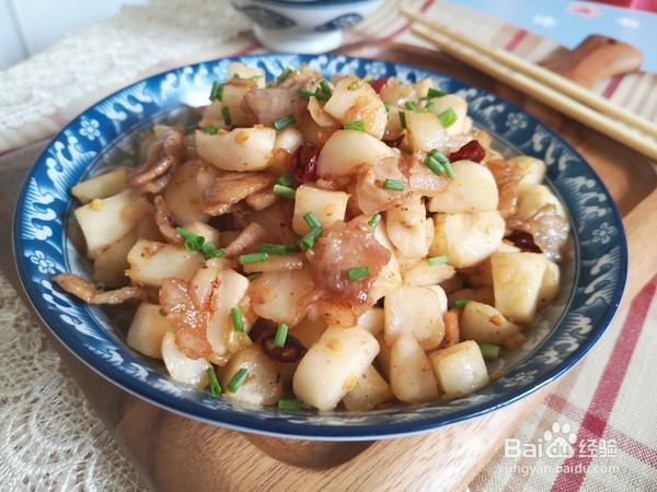 如何做出好吃的荸荠炒五花肉