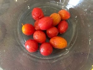 凉拌番茄制作过程