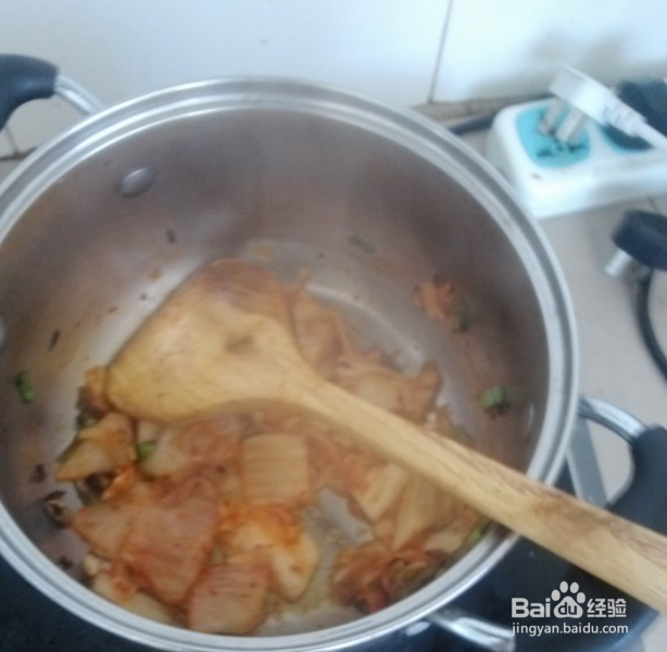 泡菜豆腐鲜蔬锅的做法