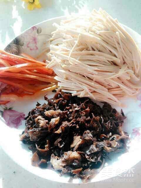 木耳炒豆腐丝